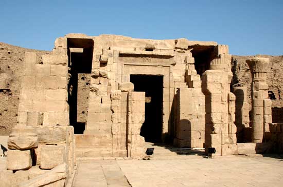 Temple of Horus at Edfu, Egypt.....معبد حورس بادفو Picture 200001
